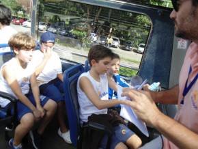 Escola Girassol - Passeio no Salvador Bus - 22/08