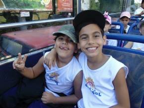 Escola Girassol - Passeio no Salvador Bus - 23/08