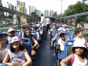 Escola Girassol - Passeio no Salvador Bus - 23/08