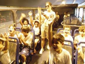 Escola Girassol - Passeio no Salvador Bus - 23/08