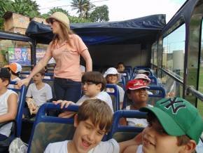 Escola Girassol - Passeio no Salvador Bus - 23/08