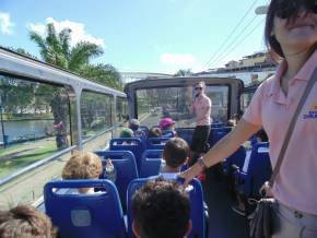 Escola Girassol - Passeio no Salvador Bus - 23/08