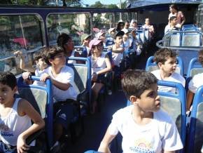 Escola Girassol - Passeio no Salvador Bus - 23/08