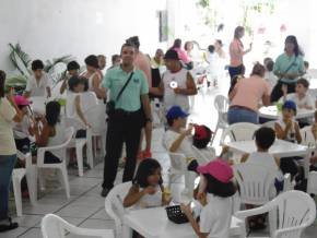Escola Girassol - Passeio no Salvador Bus - 23/08