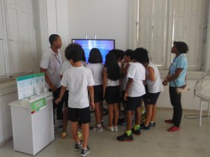 Museu da Coelba - Escola girassol com Luiz Guia Turma 6