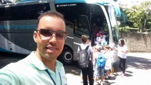 Passeio ao Zoologico com Escola Girassol 120 alunos.