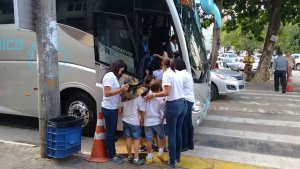 Passeio ao Zoologico com Escola Girassol 120 alunos.
